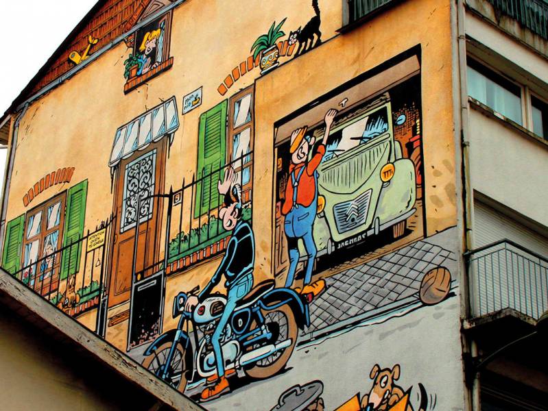 Weekend 2 days : Cruise to the comic's trip capital, Discover Angoulême by boat - à partir de  euros