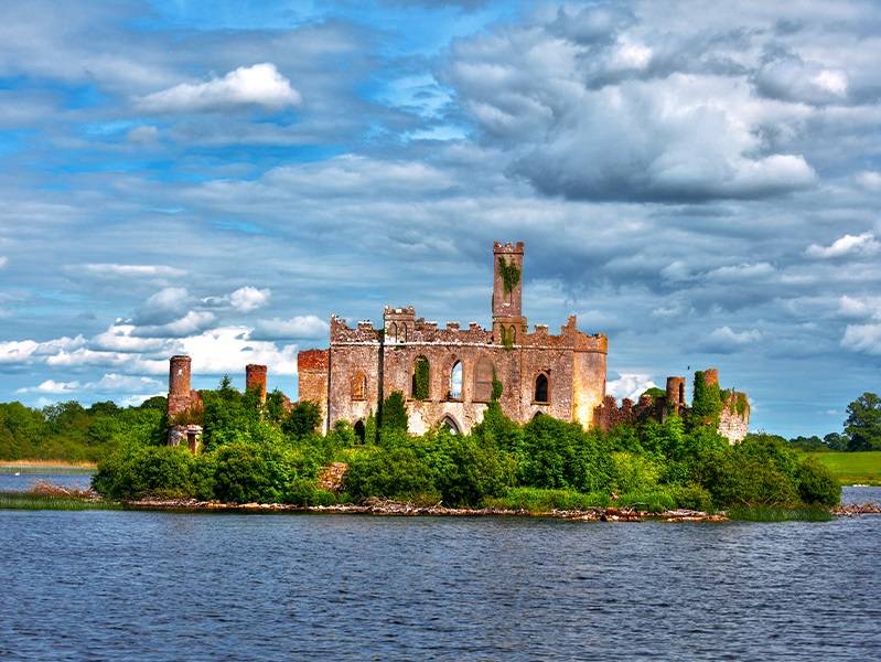 Two weeks : Enjoy the River Shannon from every angle - from 3446 euros