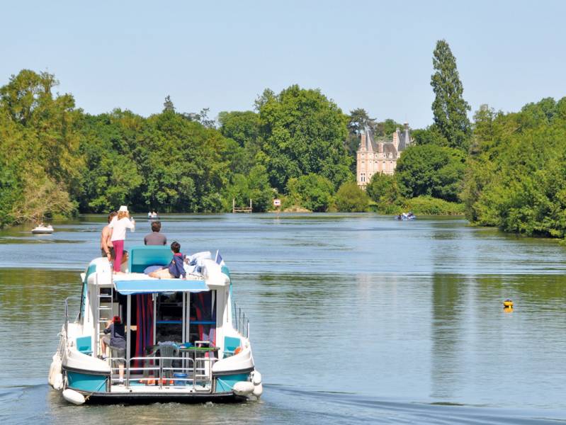One week : The intriguing river Sarthe - from 998 euros